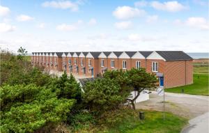 2 Bedroom Stunning Home In Højer