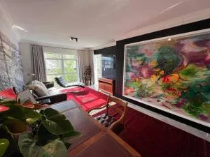 Bespoke, stylish & upmarket apartment, 2 min from beach - 豪特湾