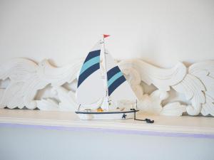 Stunning Seaside Panorama House img32