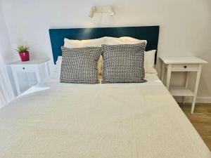 Beautiful 2 bedrooms flat in the center with parking