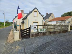 Maisons de vacances Maison de la Liberation 6 Juin 1944 OMAHA BEACH : Maison 2 Chambres