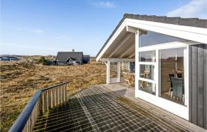 2 Bedroom Gorgeous Home In Hvide Sande