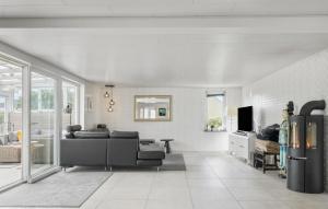 Beautiful Home In Thisted With Wifi