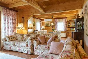 Dom Nad Jeziorem Mazury Kamień