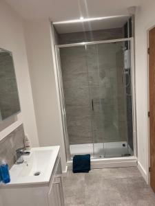 York House luxury 2 bedroom apartment