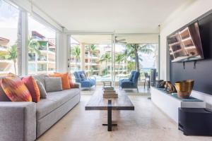 Amazing Beach Front Condo At Elements Playa Del Carmen