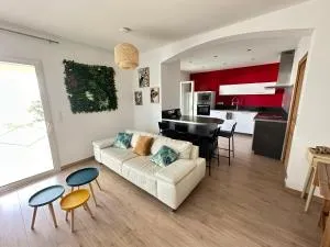 Appartement Logement entier avec piscine - 皮内托