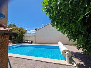 Villas Villa arboree avec grande piscine : photos des chambres