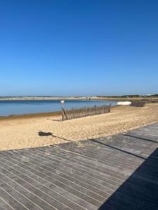 Maisons de vacances Villa La Famille plage a pied : photos des chambres