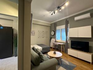 Cozy one bedroom apart in METS, 10-min walk to Acropolis
