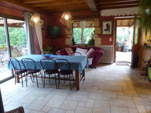 Maisons de vacances Maison de charme, piscine naturelle Dordogne Perigord : photos des chambres