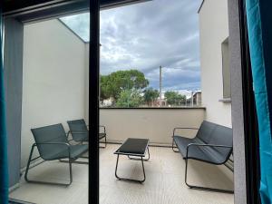Appartements Bessan 2 Ch 5 personnes wifi parking calme : photos des chambres