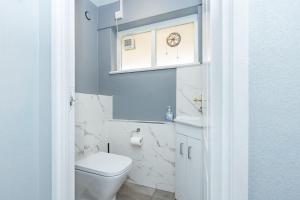 Spacious 4BR apt with large balcony