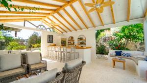 Golden Lighthouse Hotel