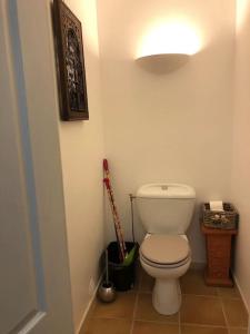 Luxueux Cocon avec parc paysagé avec piscine XXL à débordement, mer et plages 15 minutes