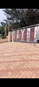 54 Malcolm Palace Room