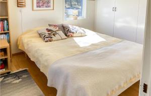 Stunning Home In Skummeslövsstrand