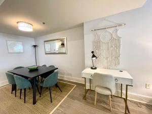 Luxury 1Bed Loft, 2 Baths, Central Air, South End