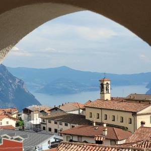 Castello Mountain Lake Iseo Hospitaty