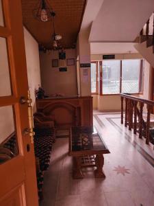 Hotel Arohi