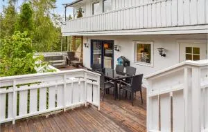 3 Bedroom Awesome Apartment In Skjeberg - 腓特烈斯塔