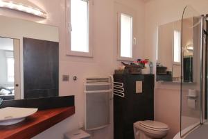 Appartements T3 avec exterieur Sanary centre : photos des chambres