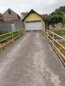 Prenoćiste Živković