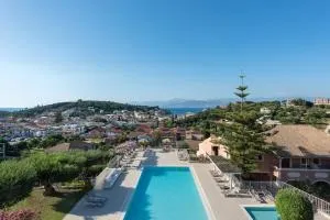 Hill Lofos Hotel - Perítheia