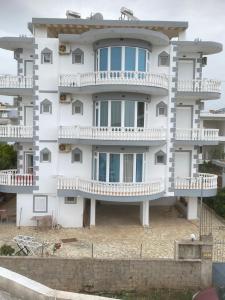Studio Apartments Rizarjo