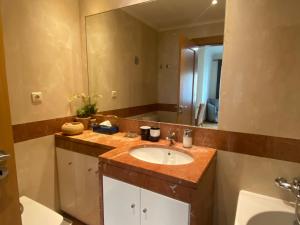 Lisbon NH HomeVipNobel - Luxurious apartment