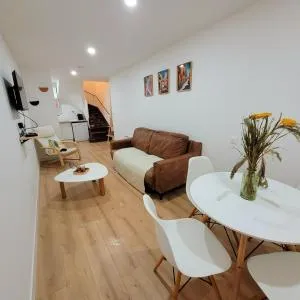 Jolie maison de vacances 4-5 personnes - Névian