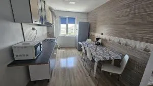 Apartament cu 3 camere central Sulina - 苏利纳