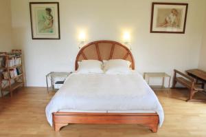 B&B / Chambres d'hotes Chambres d-hotes de charme dans un vignoble : photos des chambres