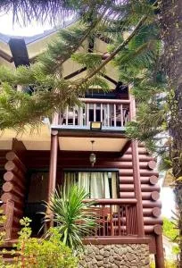 Rustic Log Cabin in Tagaytay - Palocpoc