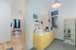 Historic 5 star apartment in the main plaza