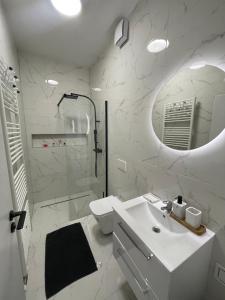 Novostavba v centre + parking