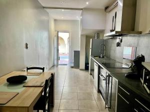 Maisons de vacances Maison 8 min en voiture de la plage 6 personnes : photos des chambres