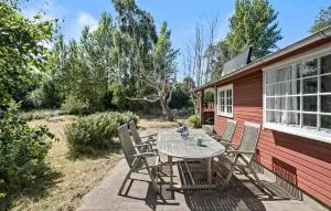 Nice Home In Græsted With Kitchen - Græsted