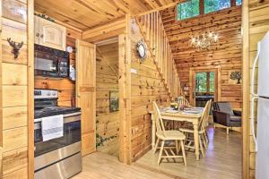 Cozy Mountain Cabin in PERFECT location