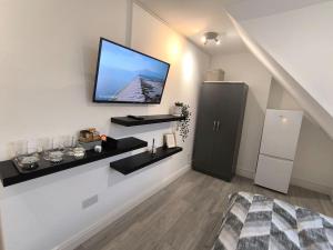 Studio style room, near Tooting Broadway station