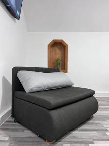 ROYAL RACiNG SUITE TOP 5