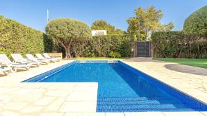 Blau Mar, 5 bedroom beach villa with private pool Miami Playa Costa Dorada 100m from the beach