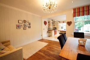 3 bed home near Cathedral