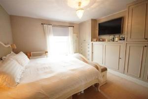 3 bed home near Cathedral