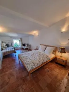 Belle chambre dans maison de charme - Trausse