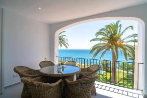 Tuhillo E1 Seaview Apartments Casasol