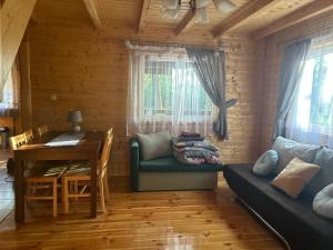 Domek letniskowy Chrząszczów w Małej Rusi ARIZONA