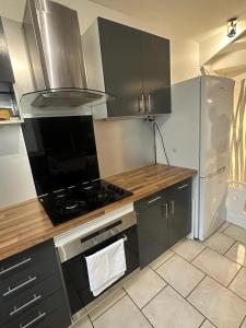 Maisons de vacances Grande Maison proche Paris 10 12 personnes : photos des chambres
