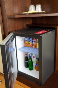 Breaking Business Hotel