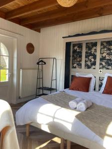 Maisons de vacances NEW La ferme fleurie Gite Les Ogives : photos des chambres